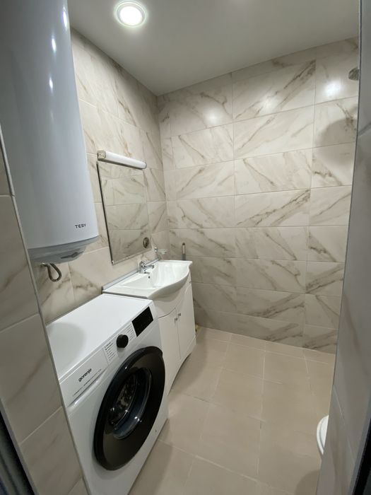 Чисто нов двустаен апартамент с маза и гараж с автоматична врата.