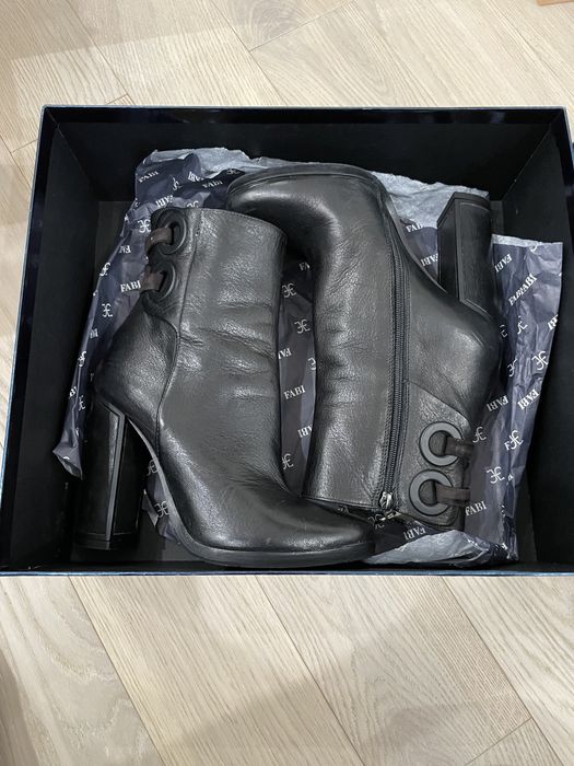 Кожаные сапоги от «Fabi»