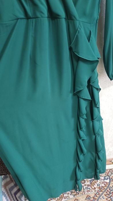 Продам платье красивое