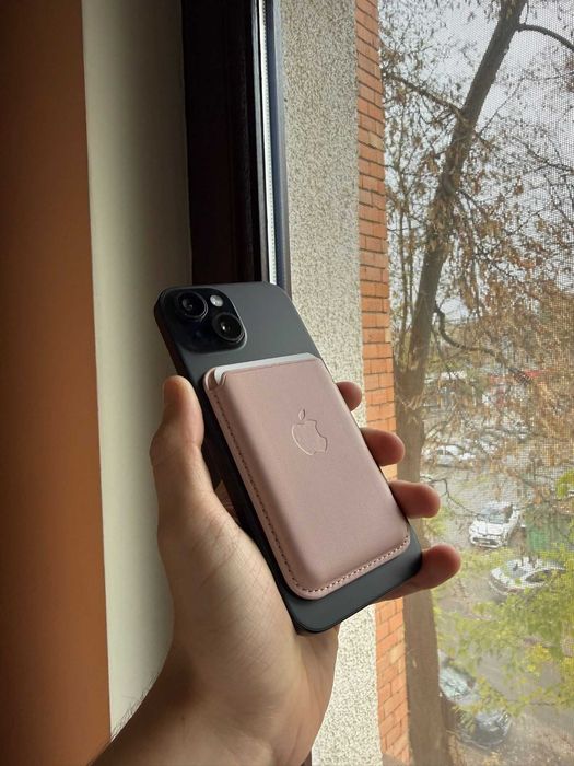 Portofel magnetic pentru iPhone – MagSafe