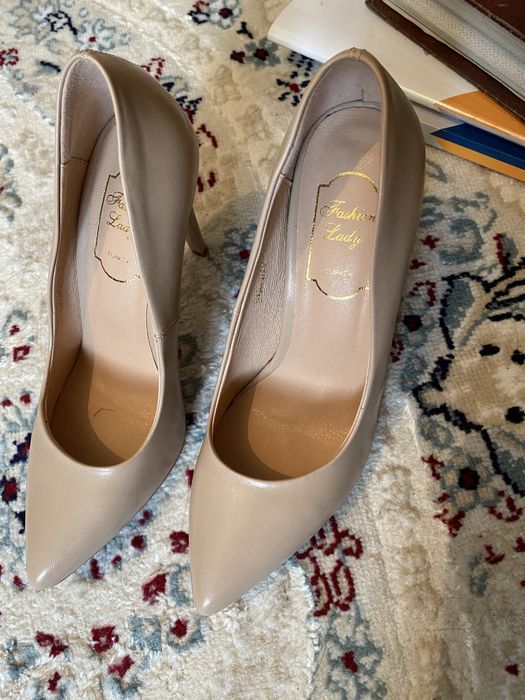 Туфли бежевые