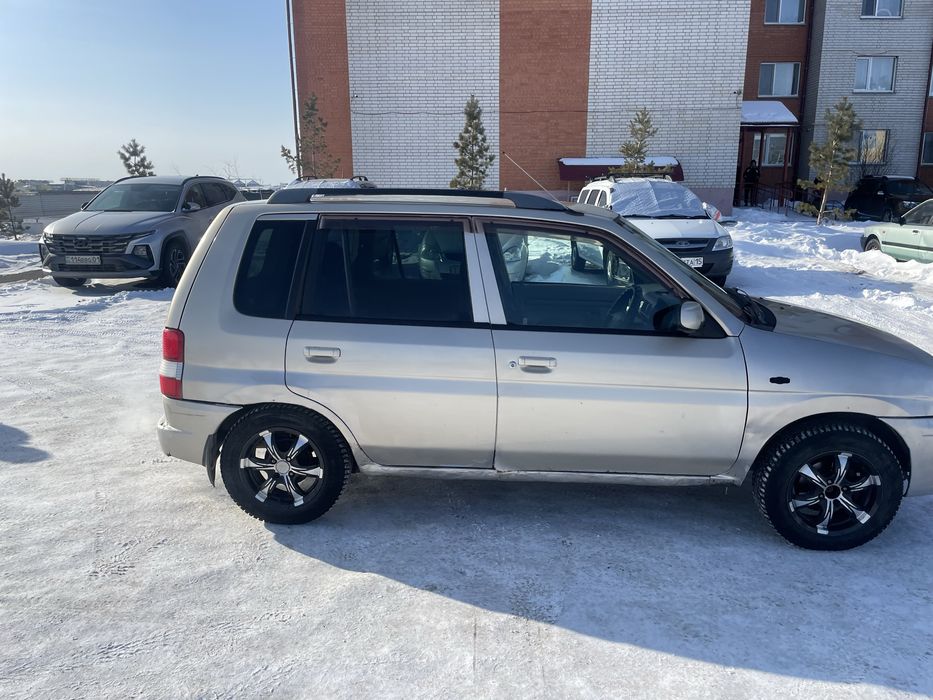 Продам мазду демио