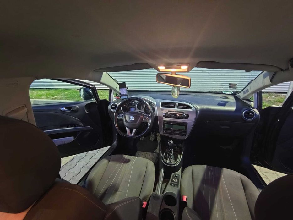 SEAT Leon 2011 — imagine 4