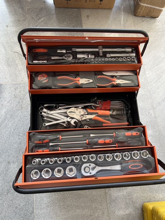 Набор инструментов. Ключ набор/набор ключей