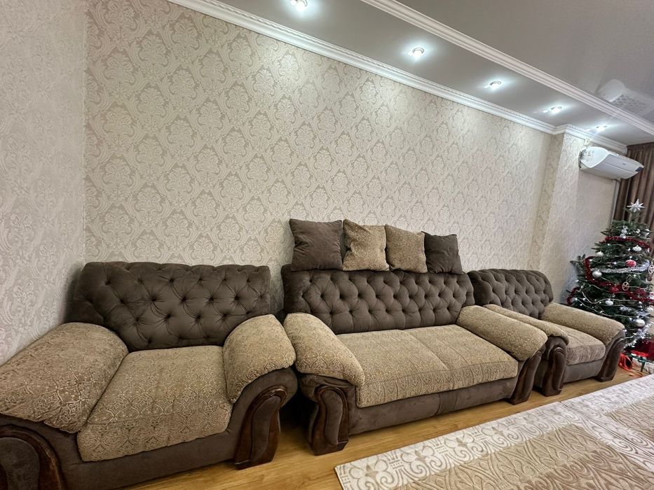 Диван и 2 кресла