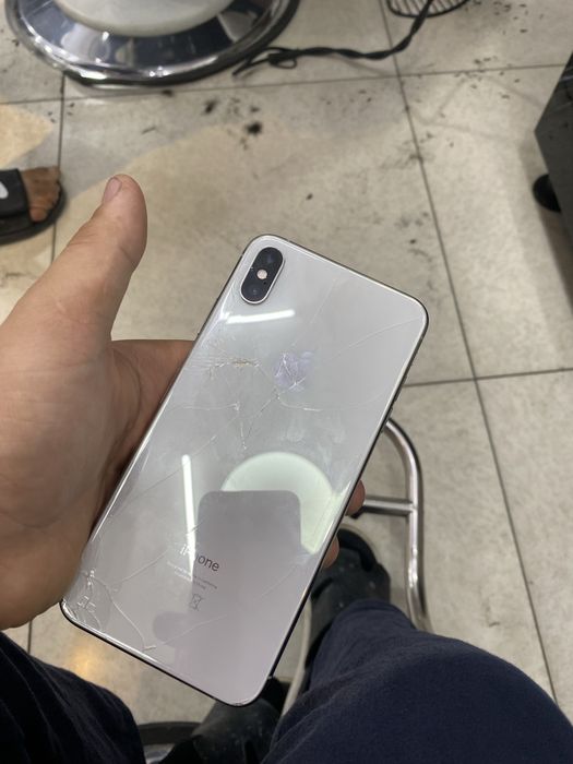 Iphone xs max.