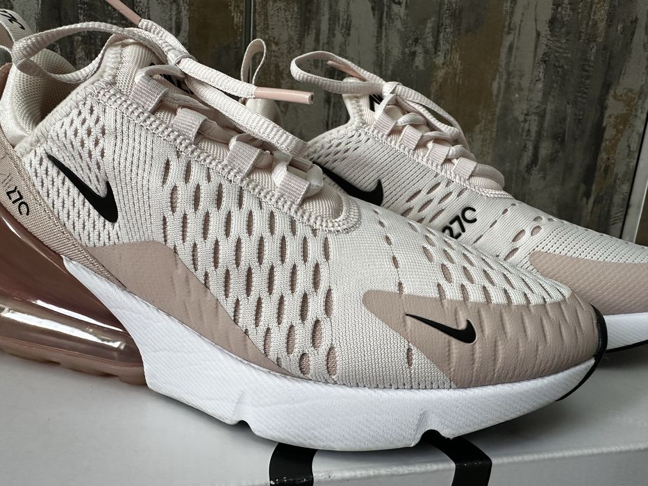 Nike кроссовки женские