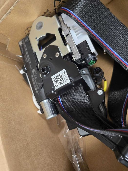 centura de siguranta stanga fata BMW G01 si F97