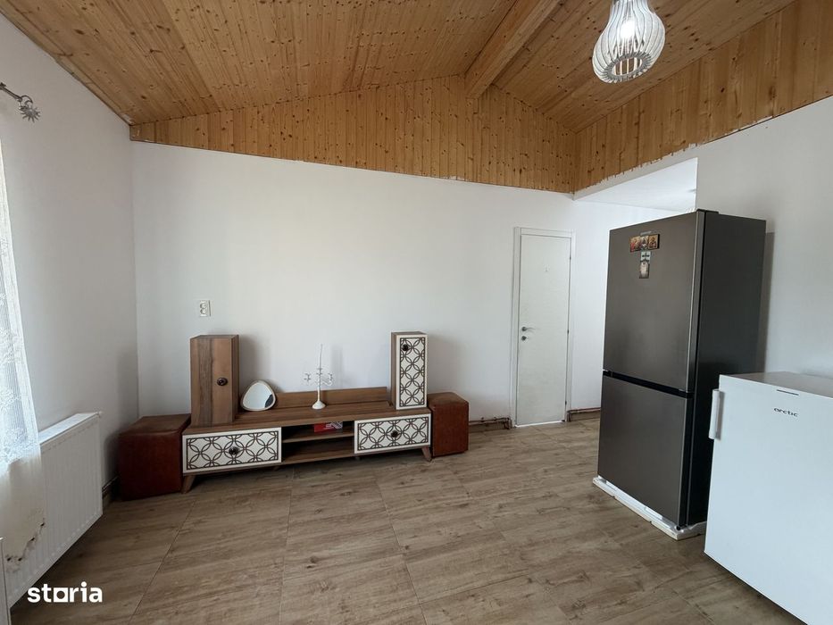 Cabana / Casa de vacanta Mioveni, toate utilitatile, mobilata utilata