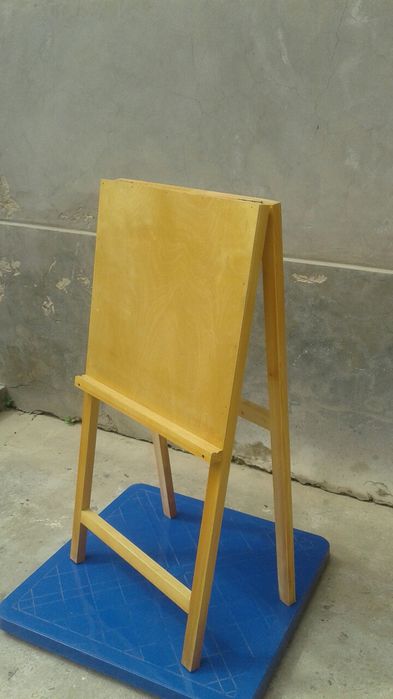 Продаётся мольберт для художников