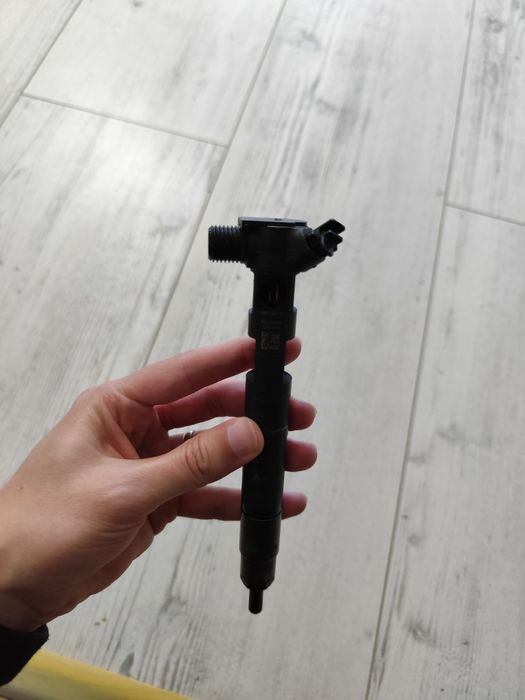 Injector Delphi  Mercedes cod piesa A6510702887