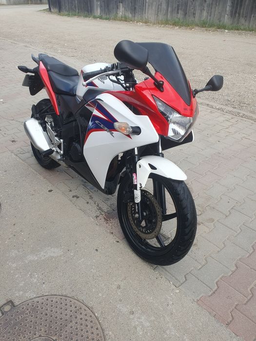 Vand Honda cbr 125r