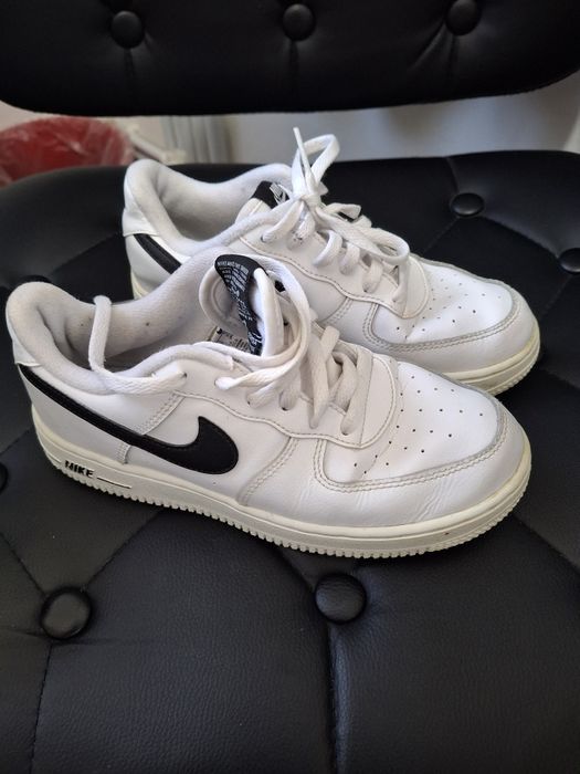 Vand nike marimea 35