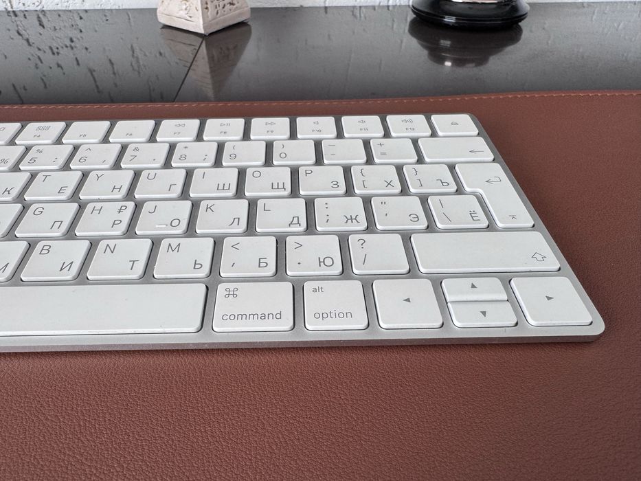 Apple Keyboard заряжаемая в идеале