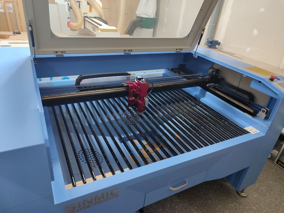 Лазерный станок 1390