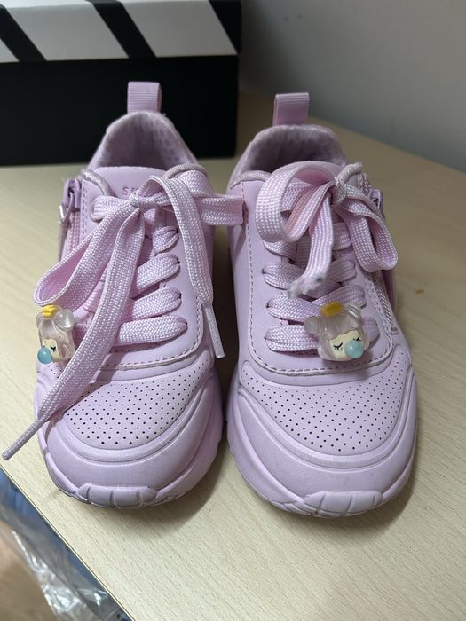 Skechers fete nr 27-50 lei
