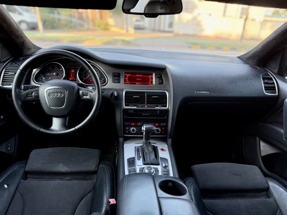 • Audi Q7 2007 • 3.0 Quattro 245 cp / 7 Locuri / Perne / Nardo Grey • Parc Auto • RATE • Garanție •