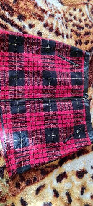 Елегантна къса пола