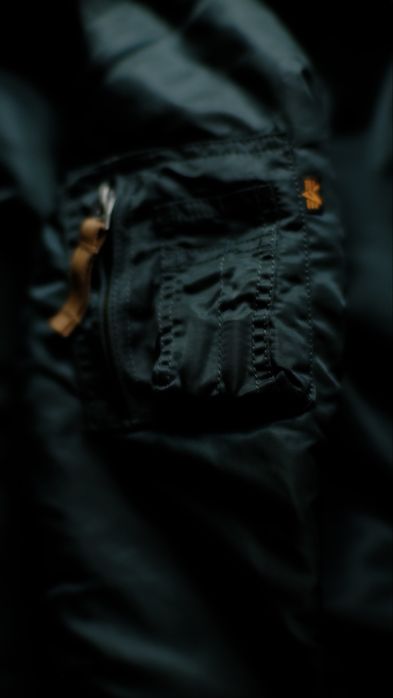 Бомбер яке Alpha Industries