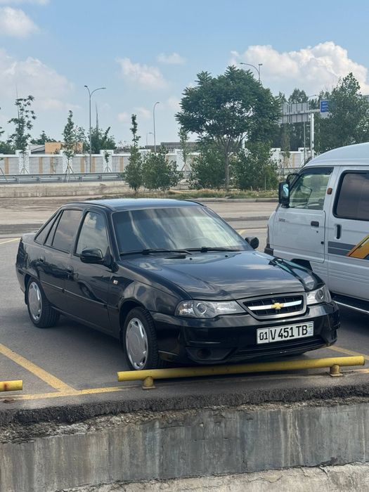 Moshina sotiladi gazi bor metan naxtka