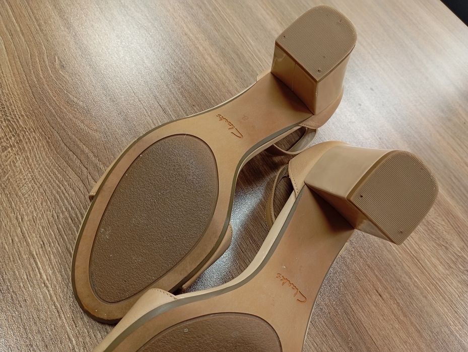 Дамски сандали на ток Clarks Susie Deva Бежови номер 42