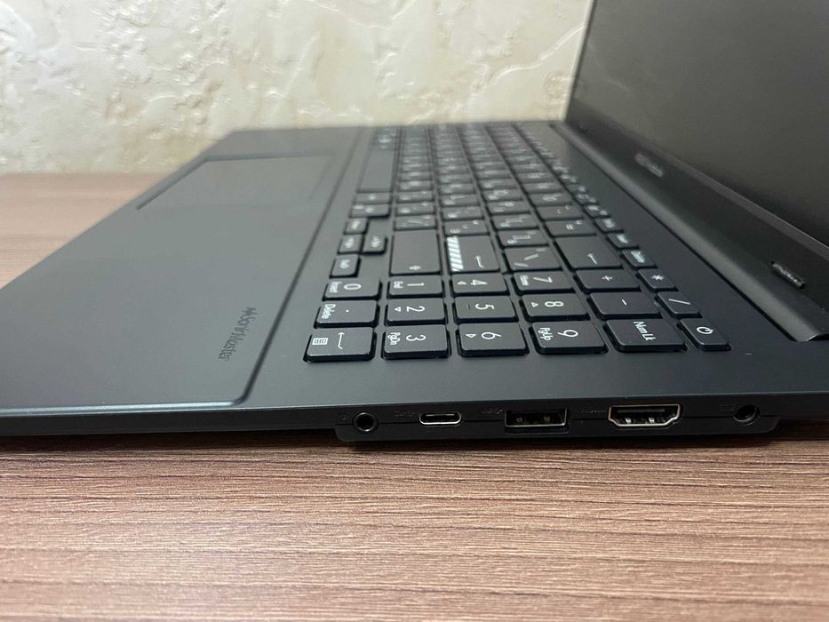 Asus E1504g /Core i3-n305/8Gb Ram/256Gb ssd/intel Uhd Graphics/