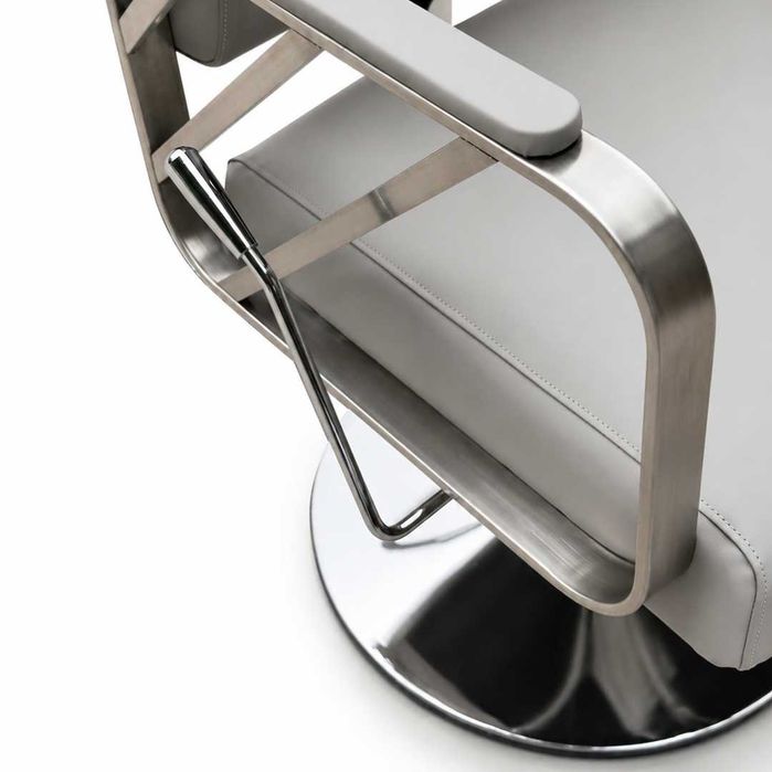 Парикмахерское кресло Grey Chrome