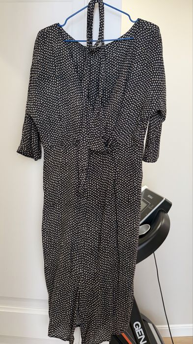 Платья каждая по 5000