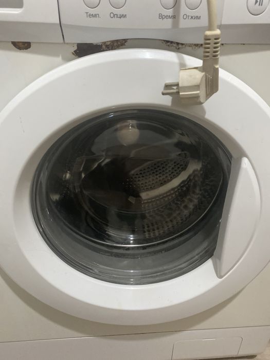 Продам стиральную машинку