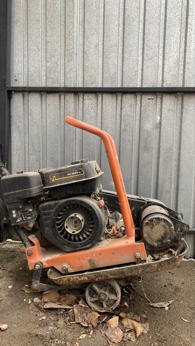 Виброплита,Генератор