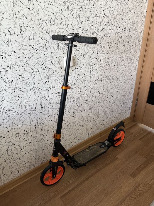 Продам детский самокат