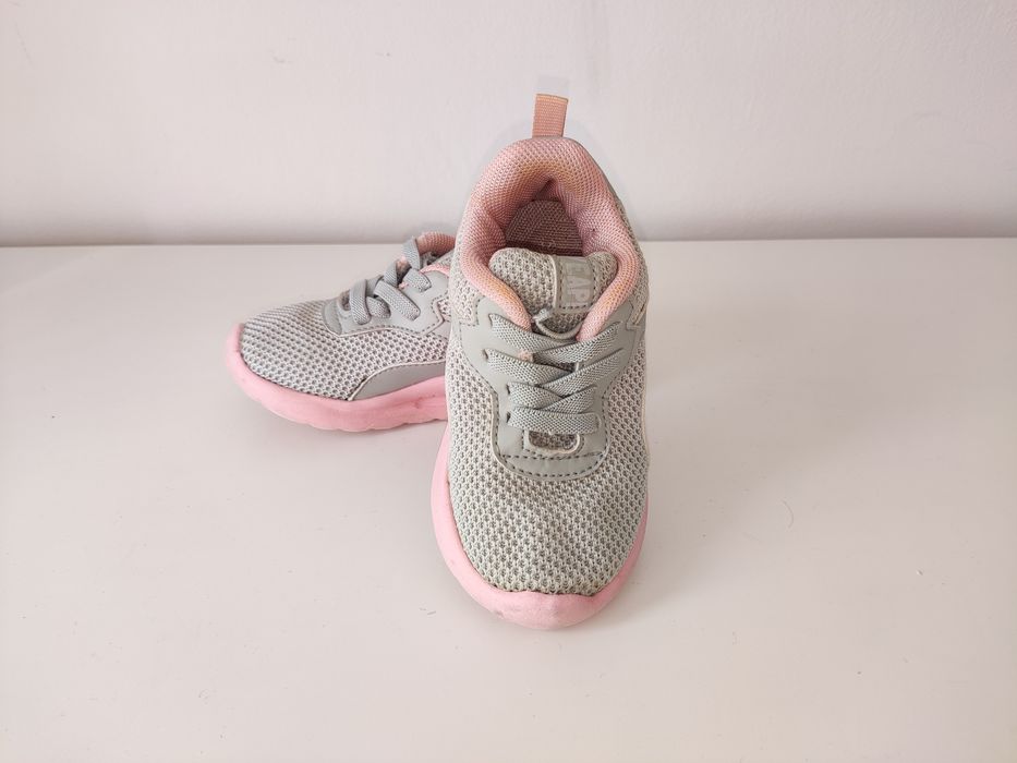 -->Лот от детски маратонки Waikiki, н.23 за малка госпожица