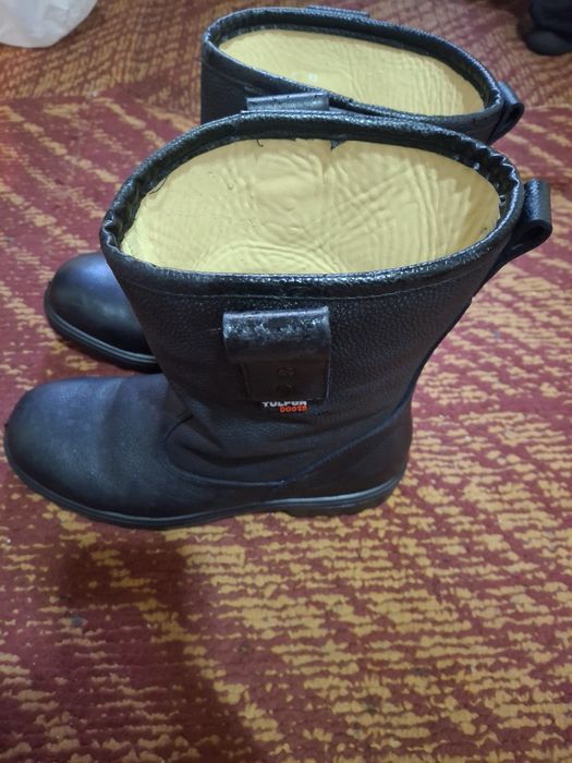 Сапоги продается летние