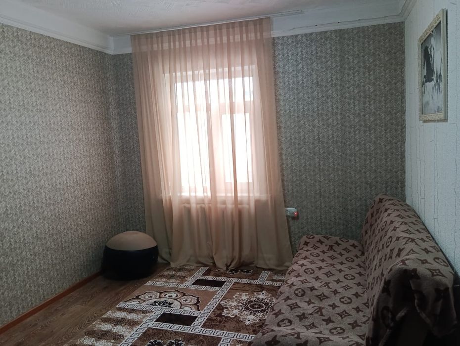 Продам 4-х комнатный дом,Топар