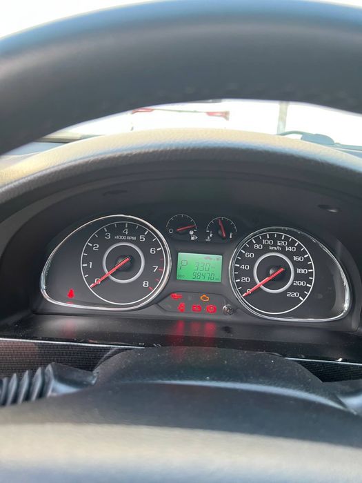 Jentra 3 poz oq rang 2020yil  probeg 98.000 km