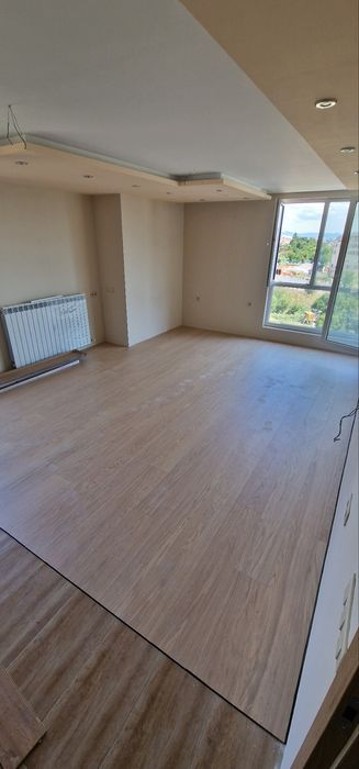 Професионален монтаж на паркет / ламинат ,первази ,лайсни