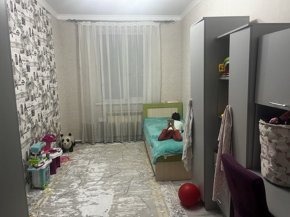 Продам большой дом район СЗЖР