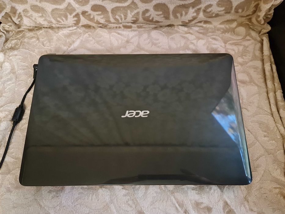 лаптоп Acer Aspire E1-531