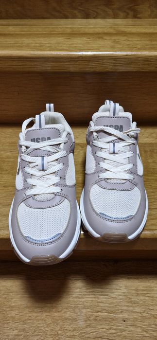 Adidasi USPA femei
