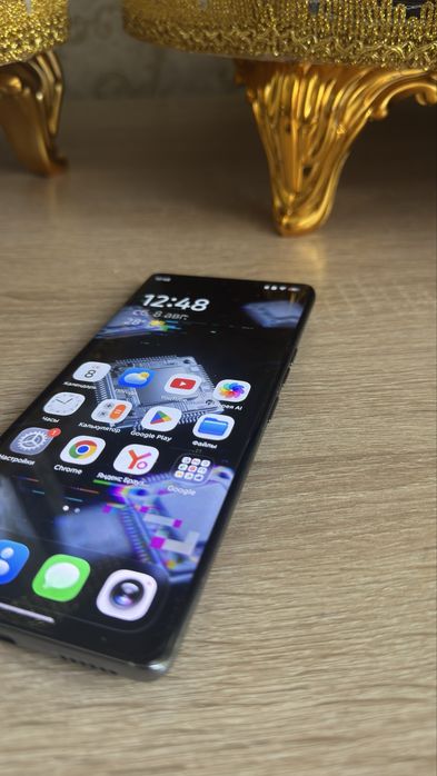 Продам тел. TECNO CAMON 40 PRO 5G 8/256