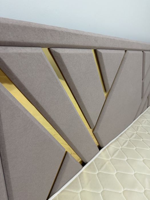 Продаетя king-size кровать с матрасом Б/У - самовывоз