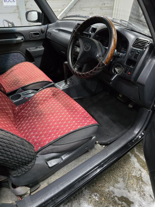 Продам тойота раф 4