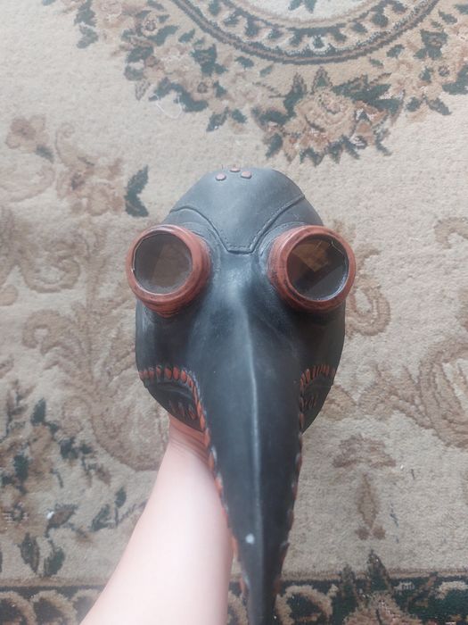 Маска чумного доктора