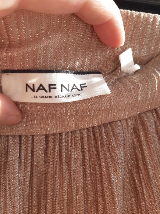 Vand fusta dama marca Naf Naf, usor lucioasa, lungime 70 cm
