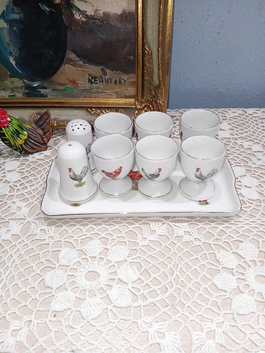 Комплект коктиери и солнички с подносче.Маркировка.