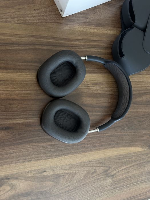 Airpods max gen 1