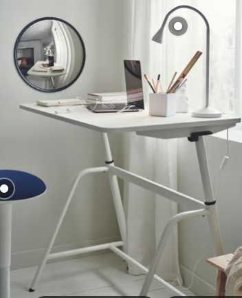Birou Ikea cu inaltime reglabila + scaun