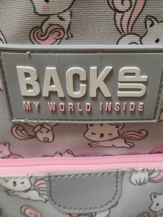 Детска раница, нова, Backs, цвят сиво и розово, 3 отделения, моливник.