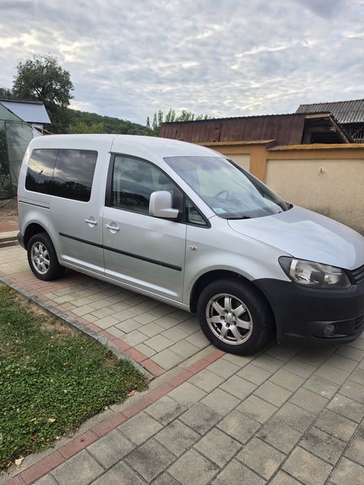 Volkswagen cady 2011