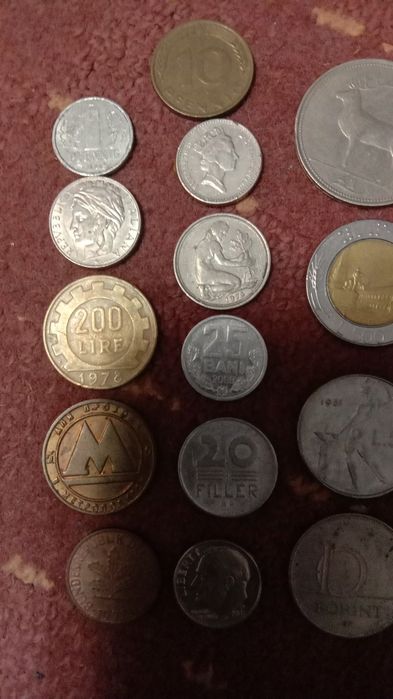 В продаже монеты